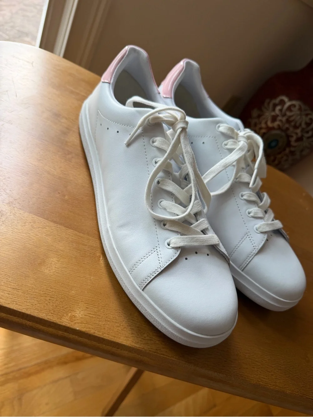 Tory Burch White Leather Sneakers with Pink Accents – Women’s Size 13